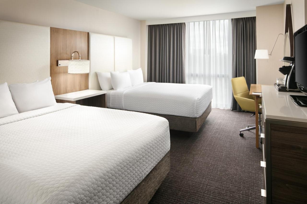 Crowne Plaza Dallas Market Ctr - Love Field, An Ihg Hotel Exterior photo
